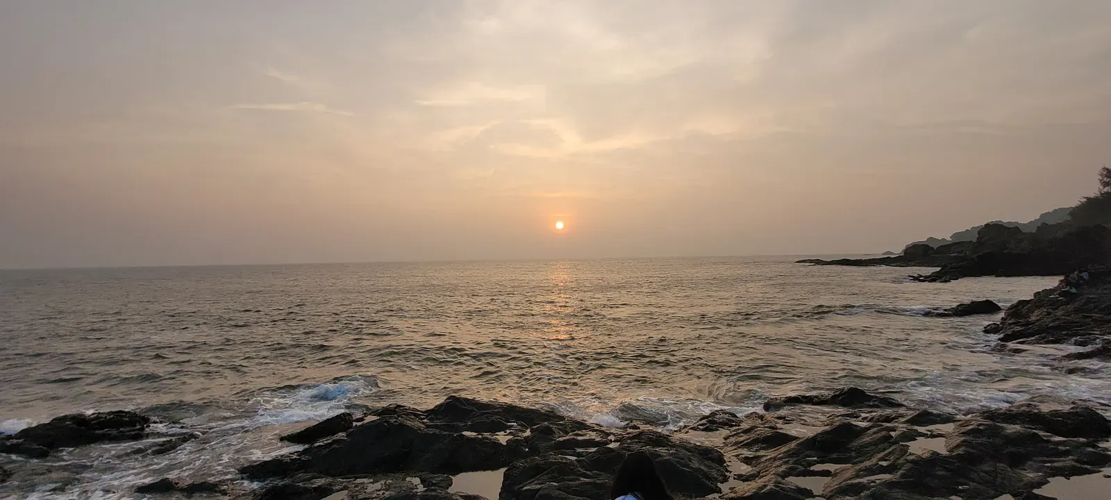 Sunset, Om Beach